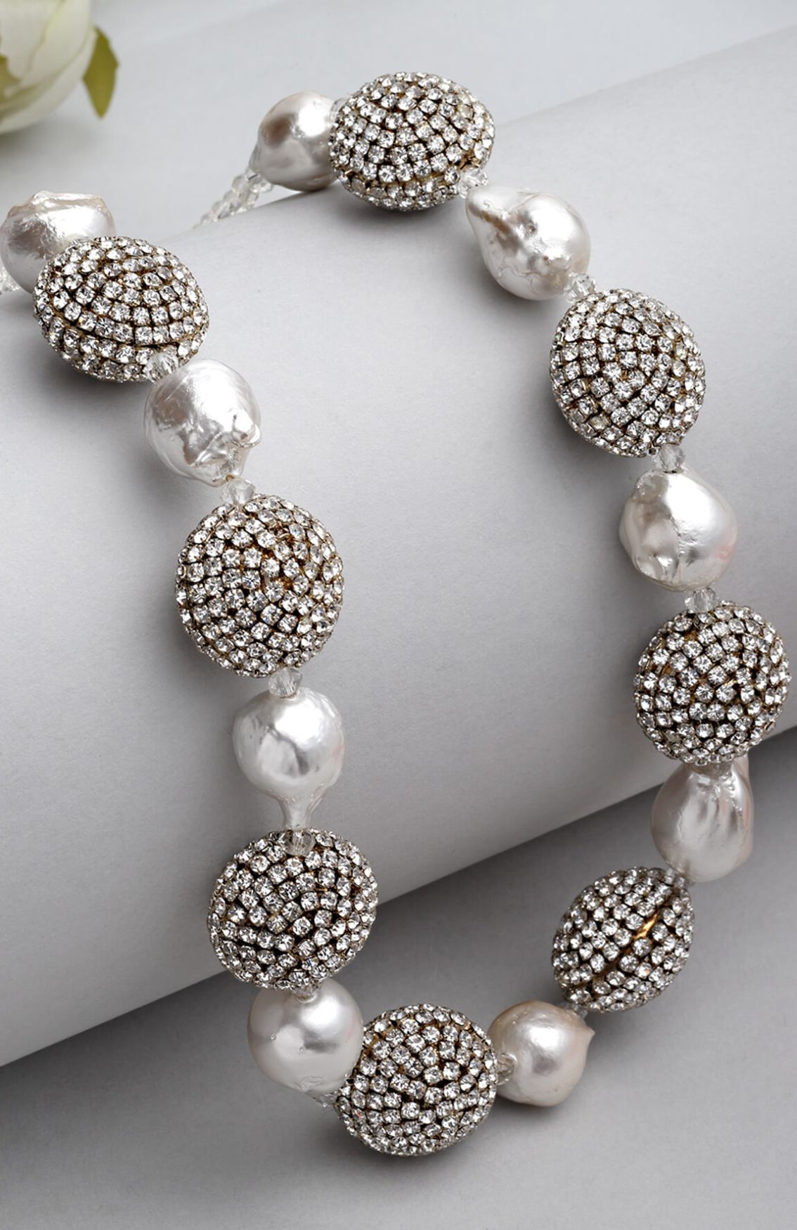 Resin & Baroque Pearl Necklace In White 
