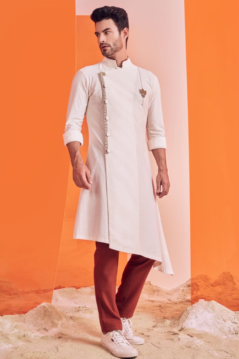 Off White Kurta With Emroidered Details