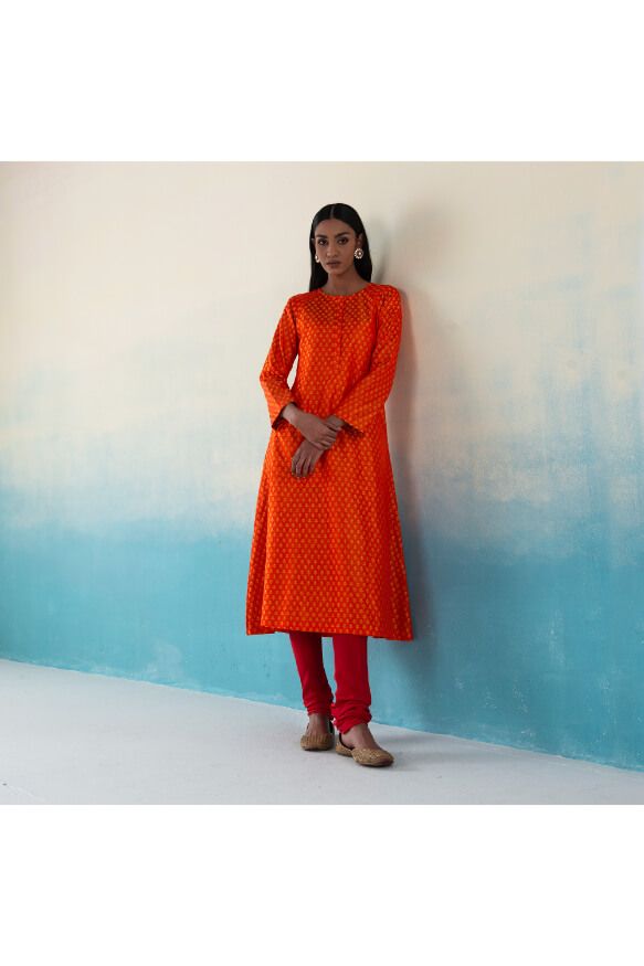 Najgul Orange & Red Pure Banarasi Tanchoi Silk Kurta And Pants With Organza Dupatta