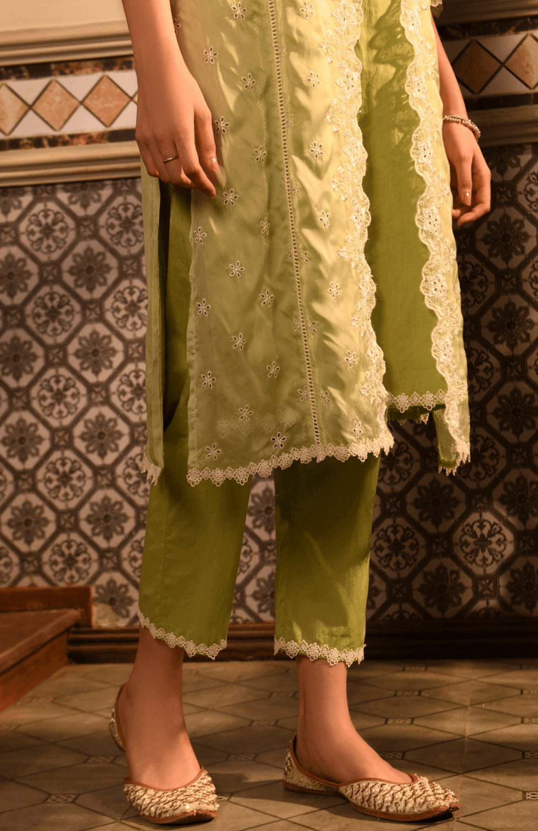 Green Paheli Kurta & Pant Set