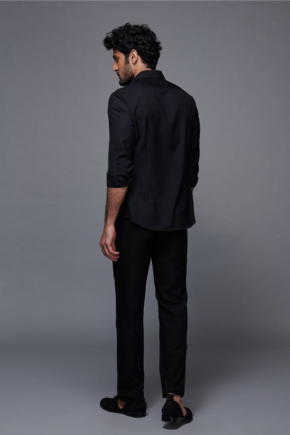 Classic Black Shirt With Zip Details