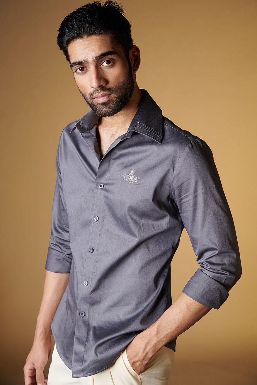 Signature Grey Shirt With Embroidered Crest